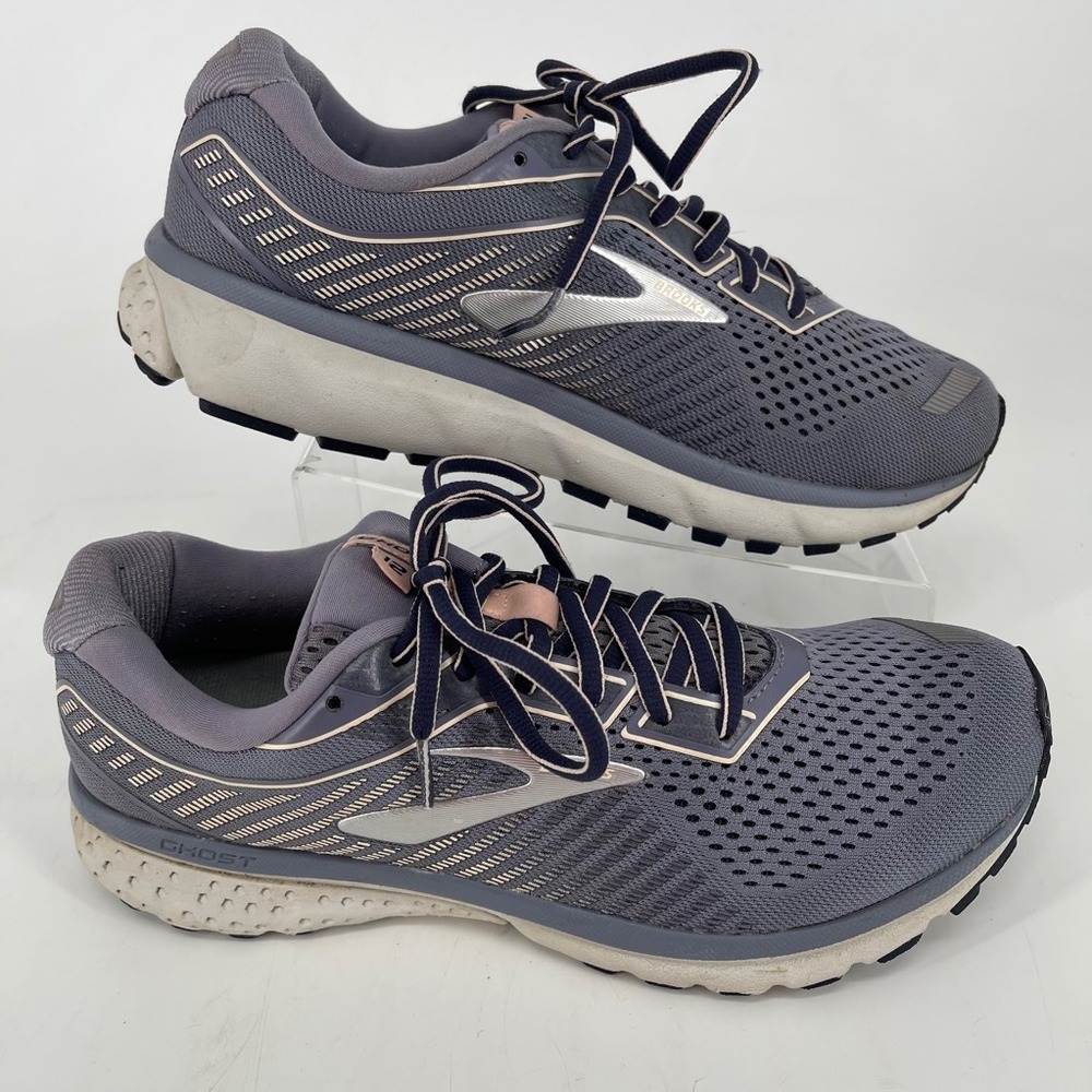 Brooks Ghost 12 Running Shoes WOMENS Gray White Lace Up Mesh Sneakers SIZE 9.5